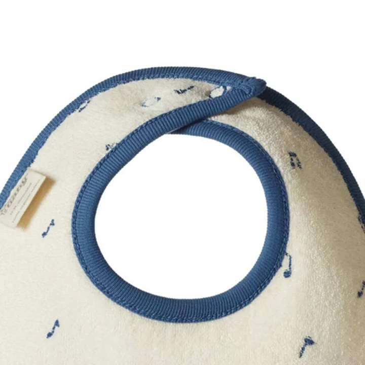 Reversible Bib - Bluegrass Bear Print